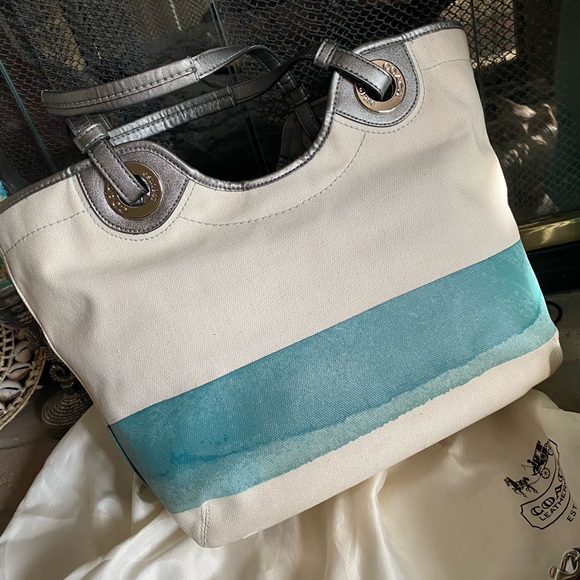 COACH BEACH PRINT BAG & ACCESSORIES EUC - Picture 7 of 16